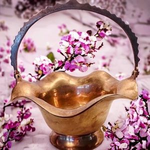 Adorable Brass Look Footed Basket w/Handle